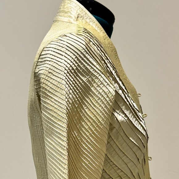 Bianco Levrin Women's Silk Shirt - Picture 4 of 10